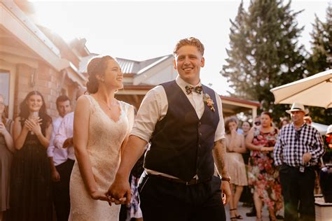 Eine hochzeitsfeier im eigenen garten ist natürlich möglich, eine trauung dagegen nur bedingt. heiraten im eigenen Garten-9 - Maria Luise Bauer Photography
