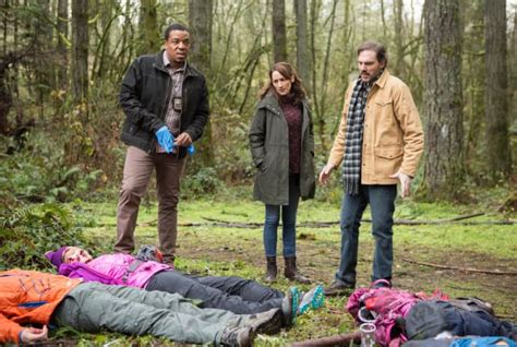 A homicide detective discovers he is a descendant of hunters who fight supernatural forces. Watch Grimm Season 5 Episode 14 Online - TV Fanatic