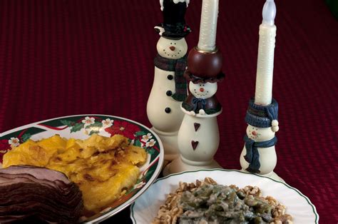 11/26/17 my mom ordered the publix thanksgiving dinner service for 18 and it was terrible!she is so. Christmas Dinner Free Stock Photo - Public Domain Pictures
