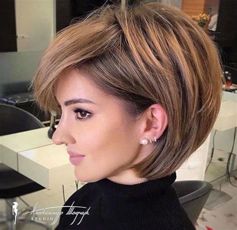 Jp fitness club coach by : Layered Bob Haircuts To Refresh Your Look This Fall ...