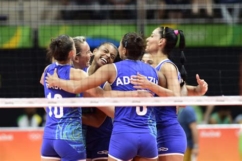 Maybe you would like to learn more about one of these? Brasil despacha Camarões na abertura do vôlei feminino ...