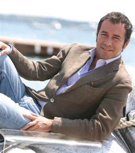 He is an actor, known for and now. Bernard Montiel : mort sur Twitter, vivant à Monaco