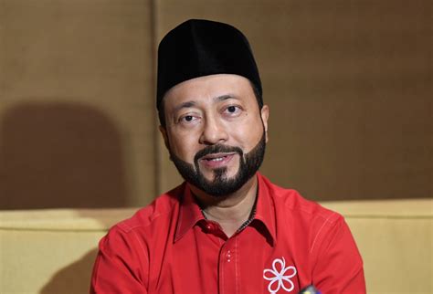 In malaysia, disgruntlement and promise of change tends to result in the retention of the status quo.enthusiastic reformers (pretenders or otherwise) are noisier rather than effective. Status quo in Kedah, Mukhriz remains as MB | Borneo Post ...