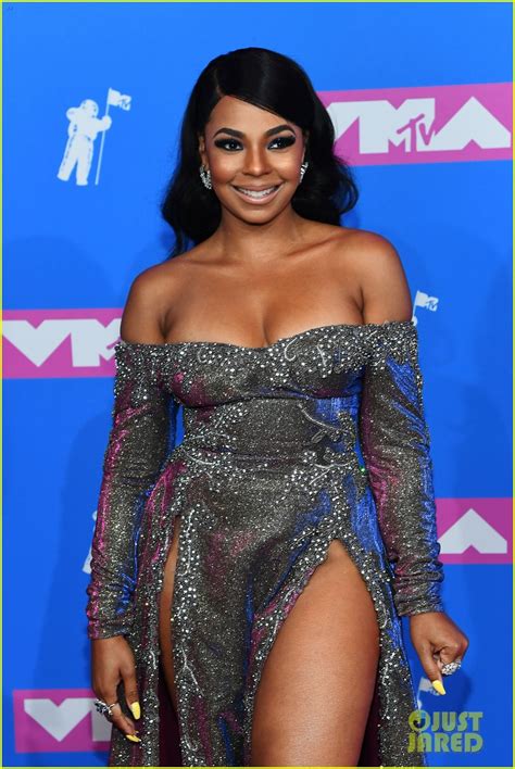 Or she would be, if that was a real category. Teyana Taylor Shows Off Her Insane Abs at MTV VMAs 2018 ...