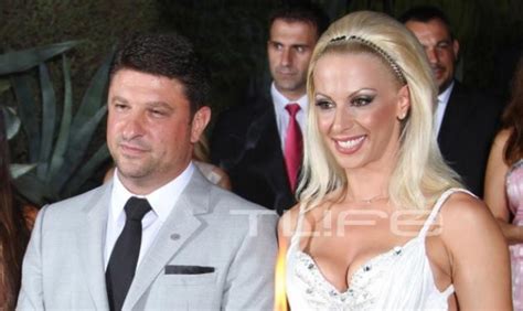 Γιατί παρατάθηκαν τα περιοριστικά μέτρα στα χανιά; Νίκος Χαρδαλιάς: Οι φωτογραφίες του γάμου του το 2011!