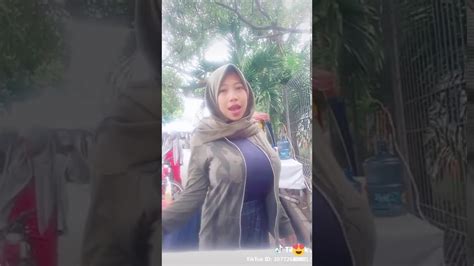 Artis tiktok bernama miftahul husna atau lebih dikenal nama instagram nya @miftahulhusna03 tercyduk oleh warga dan di. Tiktok jilboobs miftahul husna part 1 - YouTube