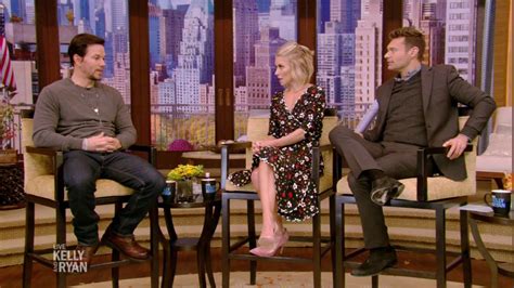 Wahlberg, the star of the fighter, appeared on the tonight show on monday night and dished about, among other things, his four children. Mark Wahlberg's Daughter Has Started Dating - YouTube