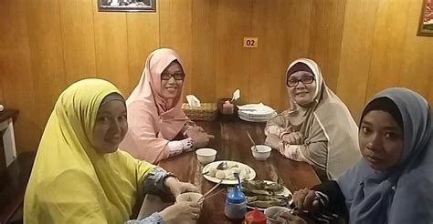 Bersama sd islam al azhar 25 semarang mari kita wujudkan generasi dan masyarakat yang diridhoi allah swt, sekolah rsbi islam, generasi muda bangsa, pendidikan berkarakter. Alhamdulillah Ummi Irena Handono Sudah Hadir di Palembang ...