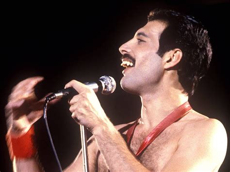 Слушать песни и музыку queen (freddie mercury) онлайн. Freddie Mercury: i Queen lanciano una nuova app