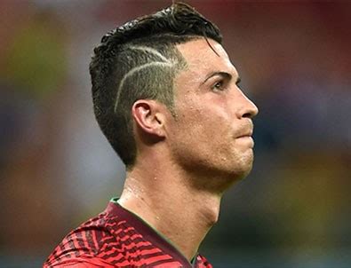 Yıldız futbolcu ronaldo, saç stilini bir kez . Ronaldo'nun traş bilmecesi!