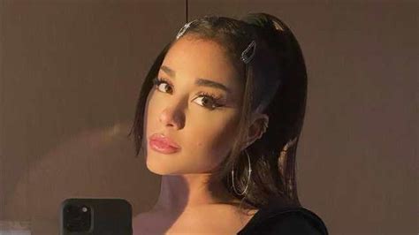 Ariana grande's positions debuted at no. Ariana Grande teases new 'positions' deluxe edition release