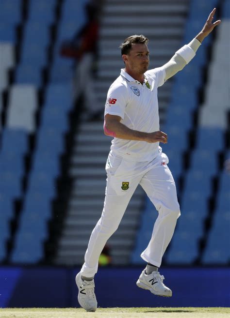 Some footage is mixed in with old stuff. South Africa's Dale Steyn Eyes Return To Action Next Month