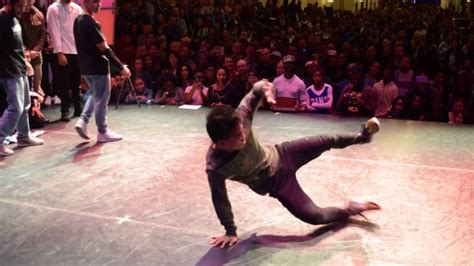Supreme Fenz VS BBoy El Nino, BBoy Lussy Sky & BBoy Tata | Top Notch 2016 | 360Flava Tv - YouTube