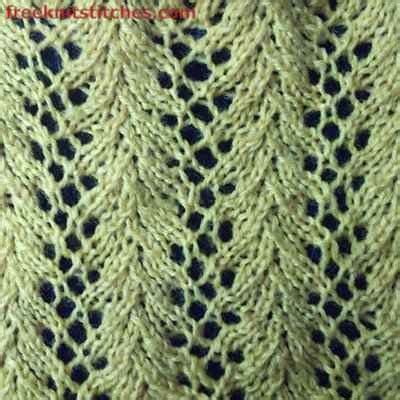 Example of a simple lace knitting stitches for right and left handed knitters. Lace knitting stitches free patterns Shower