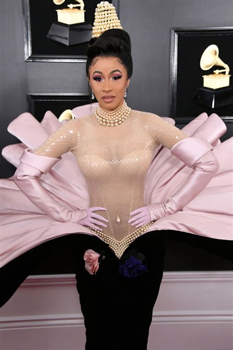 It's the grammy awards moment you've all been waiting for! Grammy Awards 2019: Cardi B WERQs Vintage Mugler Couture ...