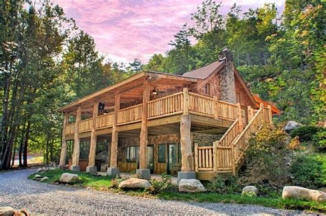 The perfect cabin rental near nashville, tn awaits! Down The Creek Cabin in Gatlinburg Tennessee