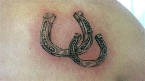 They also provide the right canvas to integrate other tattoo designs that will eventually result in a design that is stunning and have a personal meaning. horseshoe tattoo designs - Google Search | Çizimler