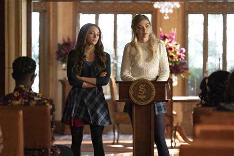 Legacies episode photos show a school in need of students | The Nerdy