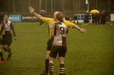 Under corona conditions, but finally back on the local lawn and as a team. Frauen Bundesliga Rugby HH Rugby Arena Stadtpark 1 Foto ...