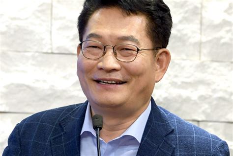 여경 매뉴얼대로 한건데 억까 오지네. 당대표 출마 송영길, 오세훈 '방역 엇박자' 비판-국민일보