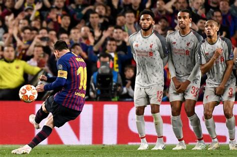 Cuándo empieza, calendario, grupos y equipos. Champions League, le immagini di Barcellona-Liverpool