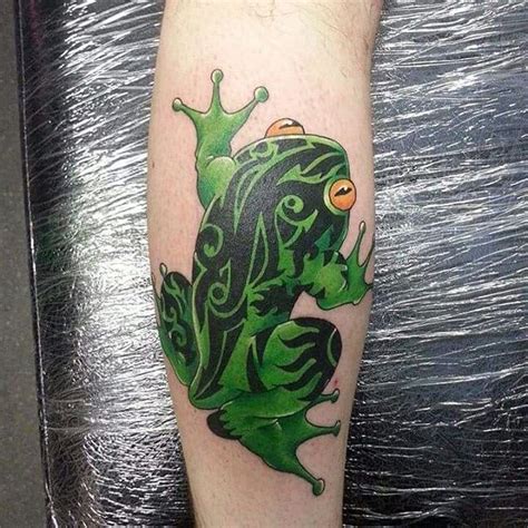 Due to the great money frog tattoo meaning and its bold design with colorful oriental style, you will often find people flaunting them on your skin around various parts. 80+ Lucky Frog Tattoo Designs - Meaning & Placement (2019) | Frog tattoos, Body art tattoos ...