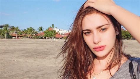 Hot banget body nora alexandra philip, apalagi wajah bulenya yang memikat. Siapa Nora Alexandra, Model yang Katanya Pacar Baru Jerinx?