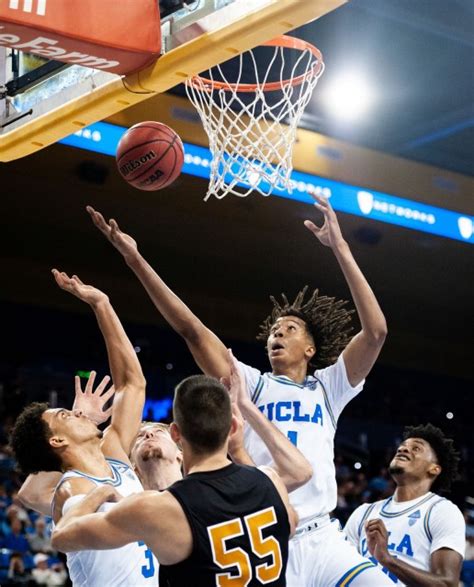 17 points, 10 rebounds kris wilkes: UCLA basketball center Moses Brown to declare for NBA ...