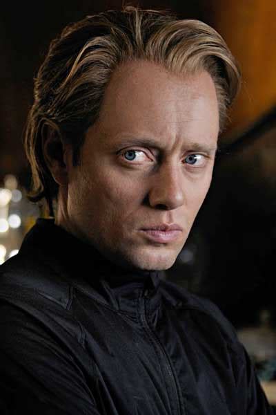 He has acted in a number of successful norwegian movies, and has received several awards. Aksel Hennie foto Headhunters / 2 de 3