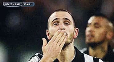 They took nearly every chance they've got and got a big win. Bonucci Bacio GIF - LeonardoBonucci Calcio Bacio ...