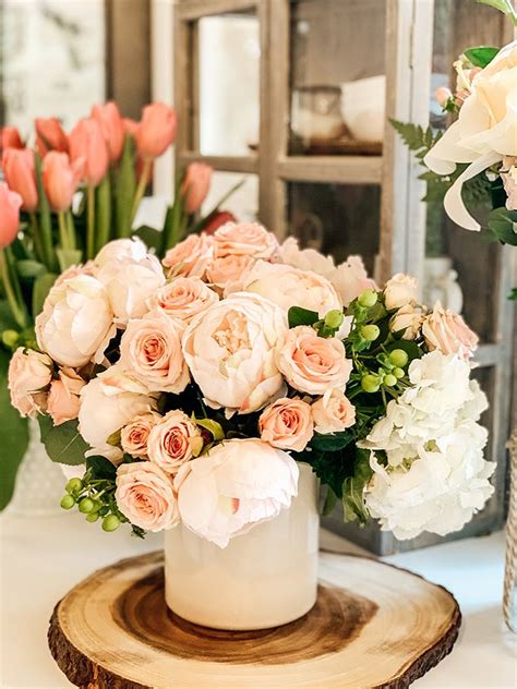 Making faux flowers look real. 5 Tips to Make Faux Flowers Look Real in 2020 | Faux ...