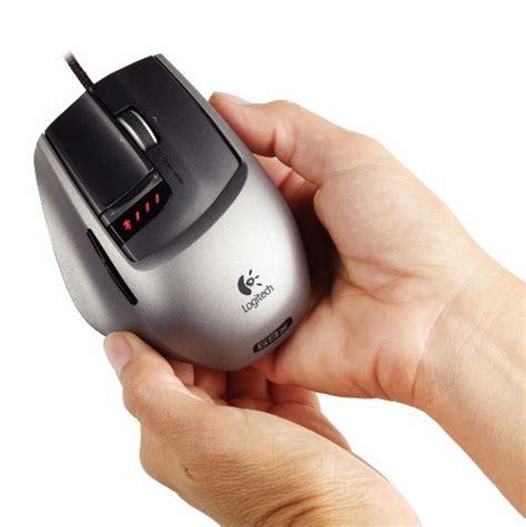 Das ergebnis ist eine maus, die. Computer Peripherie: Logitech G9x Laser Maus ...