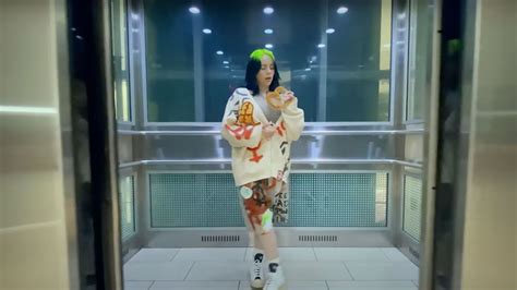 Billie eilish билли эйлиш 比利埃利希 بيلي ايليش बिली इलिश ビリー・エリッシュكيف 바람. Клип Билли Айлиш о торговом центре за несколько часов ...