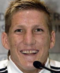 Born 1 august 1984) is a german former professional footballer who usually played as a central midfielder. Alles Pickelfressen, Schweinsteiger - Sonny by Bushido