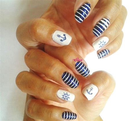 Para conseguir las rayas marineras utilizaremos una cinta adhesiva. Uñas Marineras Azules : 49 Ideas De Unas Marineras Unas ...