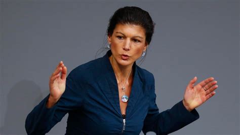 A german opposition leader has had a chocolate cake shoved in her face in an apparent protest over her stance on migrants. Viral video: Chocolate cake gets shoved in German ...