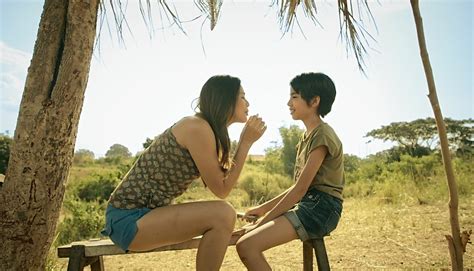 Mature woman loves young boys. New Filipino Cinema series: 'Metro Manila,' 'Transit'