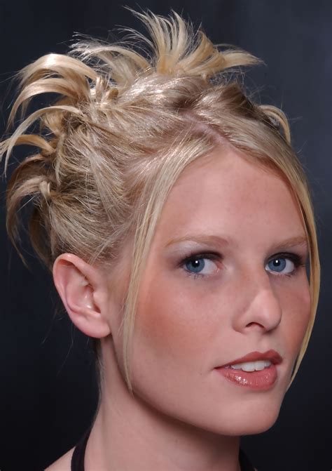 Plus, win freebies, and take quizzes. great prom hair | Party hairstyles, Hair styles, Prom hair