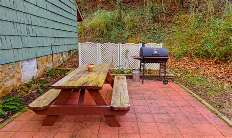 2 beds, 2 baths | condo/townhouse. Gatlinburg Cabin Rentals - Skinny Dipping