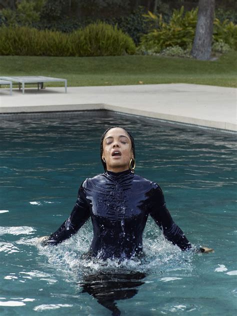 This reddit is not safe for work! Latex in the pool : tessathompson