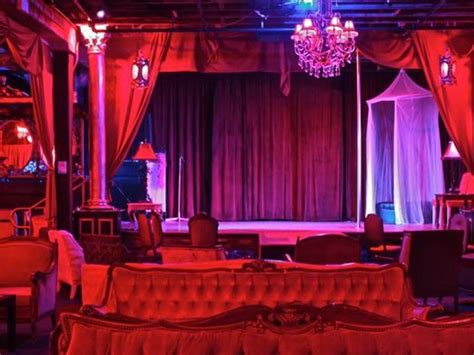 Check spelling or type a new query. Brooklyn's Paris Cabaret: Burlesque Venue Or Just Plain Old Strip Club? - Gothamist