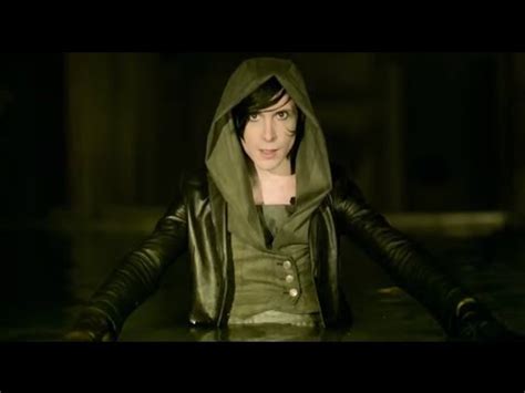 Obrázky, zvuky či videa k tématu britské hudební skupiny na wikimedia commons; IAMX - 'Quiet The Mind' (Official Video) - YouTube