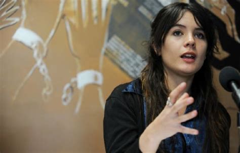 Check spelling or type a new query. Siglo XXI: CAMILA VALLEJO : DANS L'OMBRE DE BACHELET