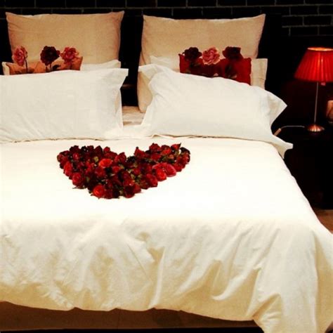 .ideas for a romantic bedroom, romantic bedroom ideas, romantic bedroom design, published find or search for images related to eleghant romantic bedroom ideas anniversary photos 10 in. 40 Beautiful Wedding First Night Bedroom Decoration Ideas ...