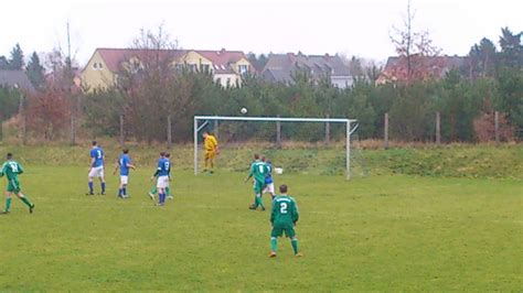 Wir haben für sie 3 banken in friesack gefunden. SG Saarmund - SV Werderaner FC II 0:1 - SG Saarmund 1954 e.V.
