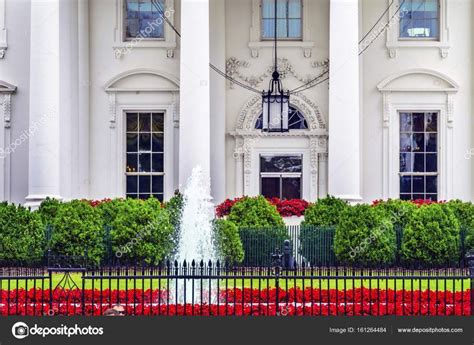 Our washington dc customers love us, and we have a great reputation to match. Download - White House Door Red Flowers Pennsylvania Ave ...