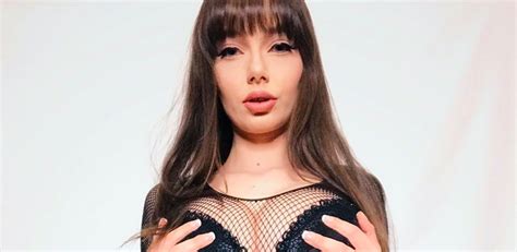 Skeptical very first timer pokes on a whim. Jessica Starling Offering Discounts on New Fan Site ...