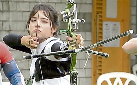 Feliz cumpleaños a valentina acosta @vofvadi campeona mundial de tiro con arco. Valentina Acosta, nueva figura en el tiro con arco recurvo ...
