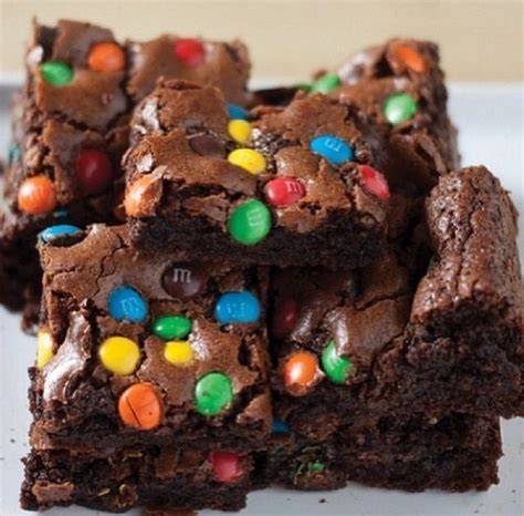 It calls for basic pantry ingredients, and it's hardly more difficult than using a mix. Brownies n m&ms (With images) | M m brownies, Brownie ...