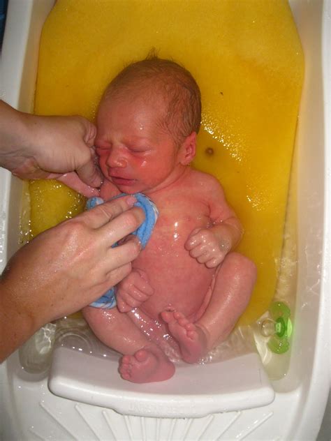 After a hysterectomy , for example, the patient should refrain from taking baths for a minimum of four weeks, and the same is true for swimming. baby baum: Sweet smelling baby boy!